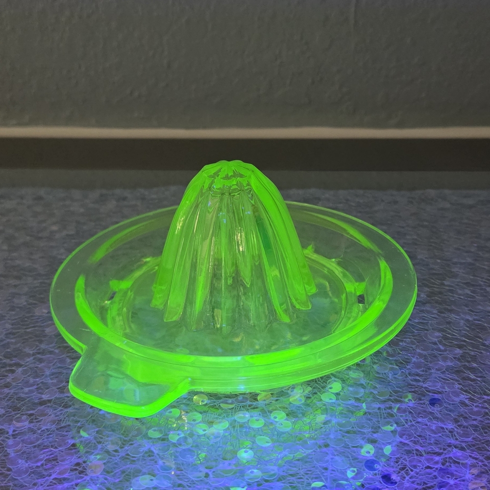 Uranium Green Citrus Juicer